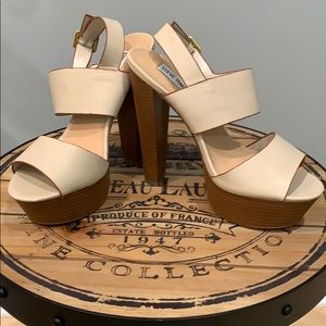 Steve Madden Dulcee Platform Heels Sz 8 1/2